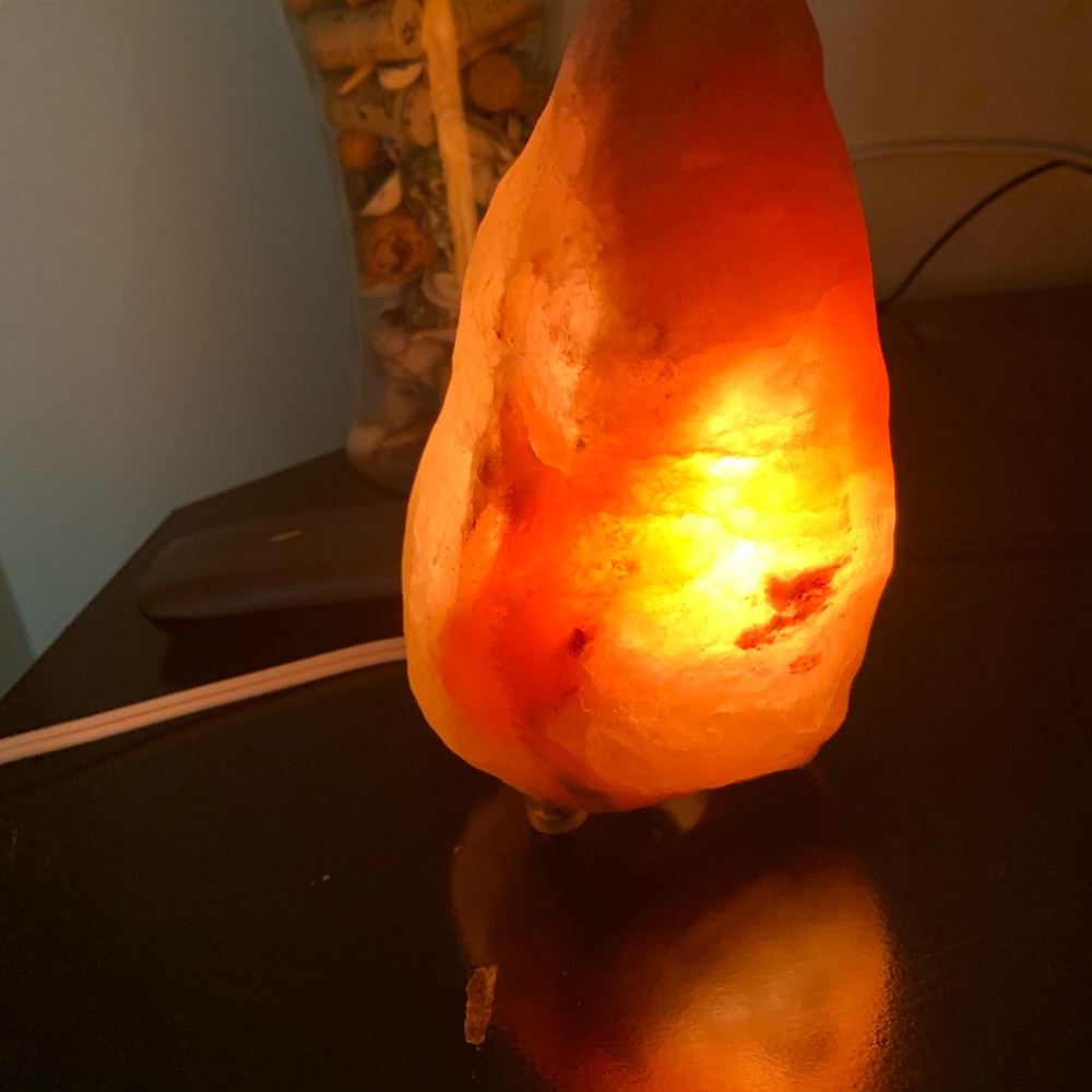 Himalayan salt lamp